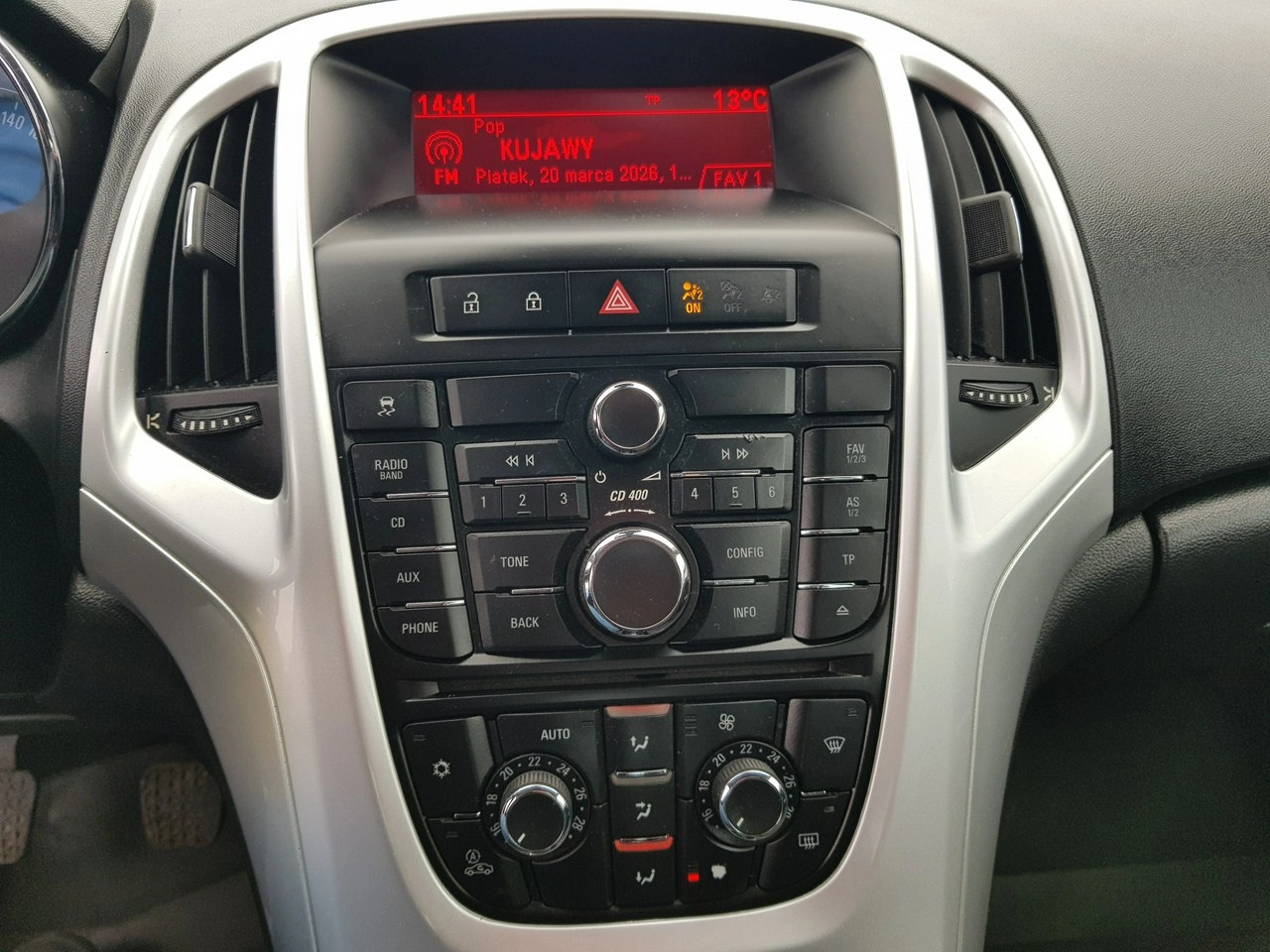 Opel Astra - Zdjęcie 17