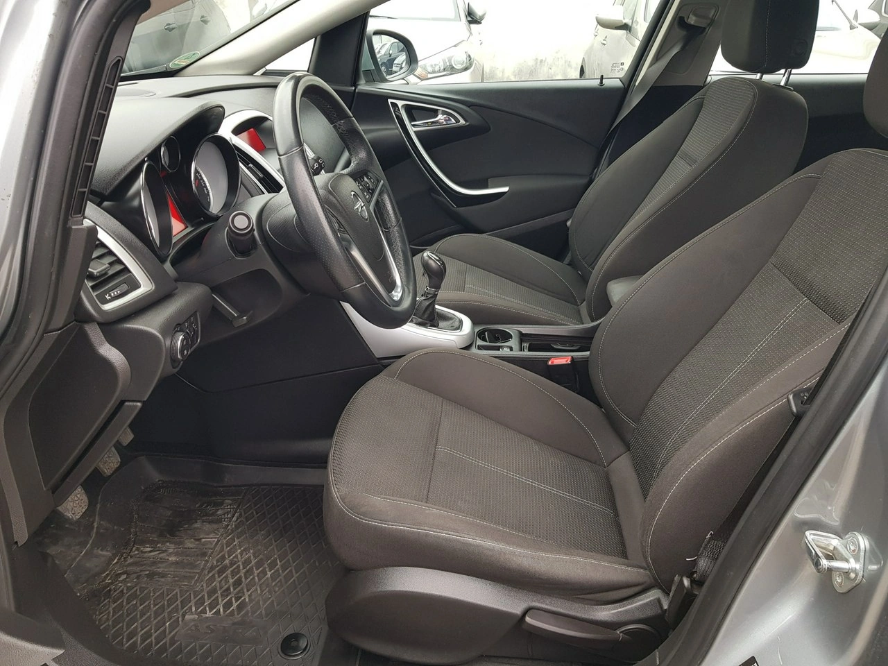 Opel Astra - Zdjęcie 8