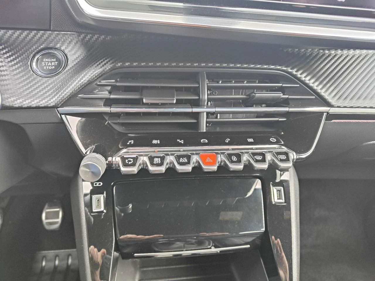 Peugeot 2008 - Zdjęcie 10