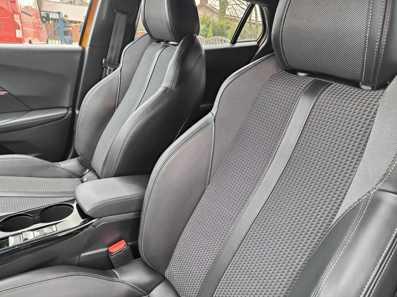 Peugeot 2008 - Zdjęcie 15