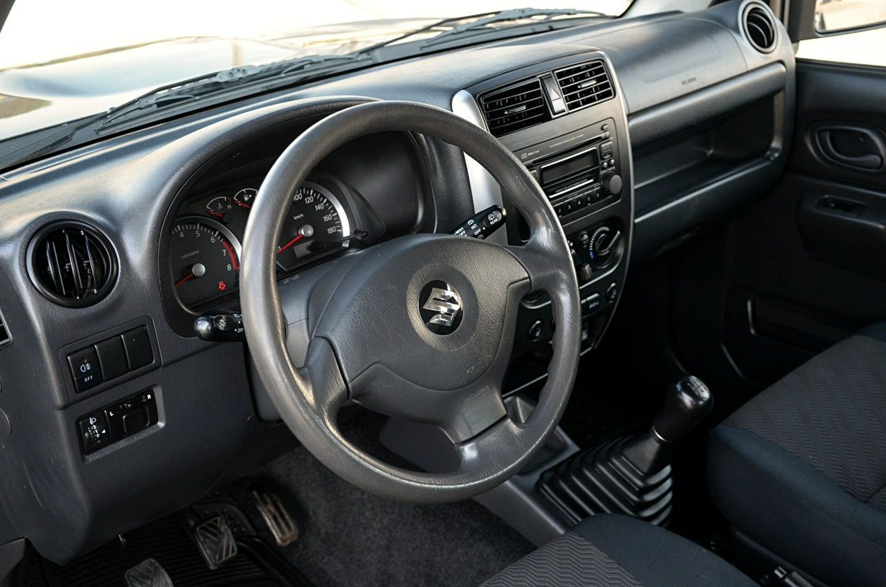 Suzuki Jimny - Zdjęcie 15