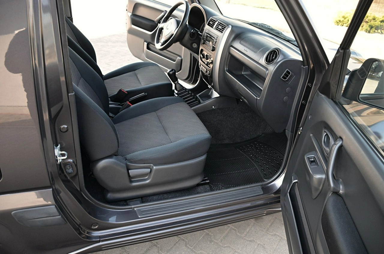 Suzuki Jimny - Zdjęcie 17