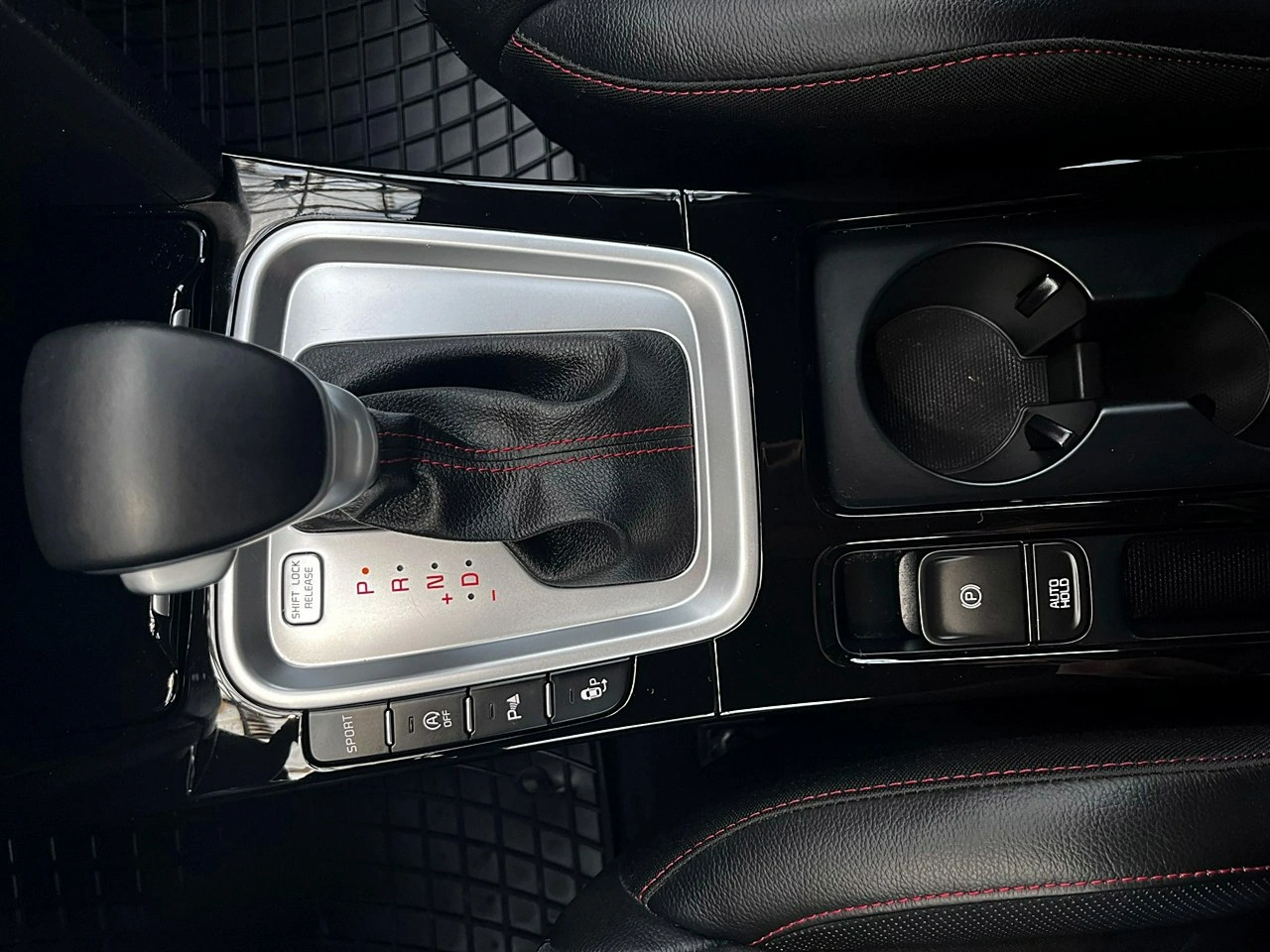 Kia Pro Cee'd - Zdjęcie 21