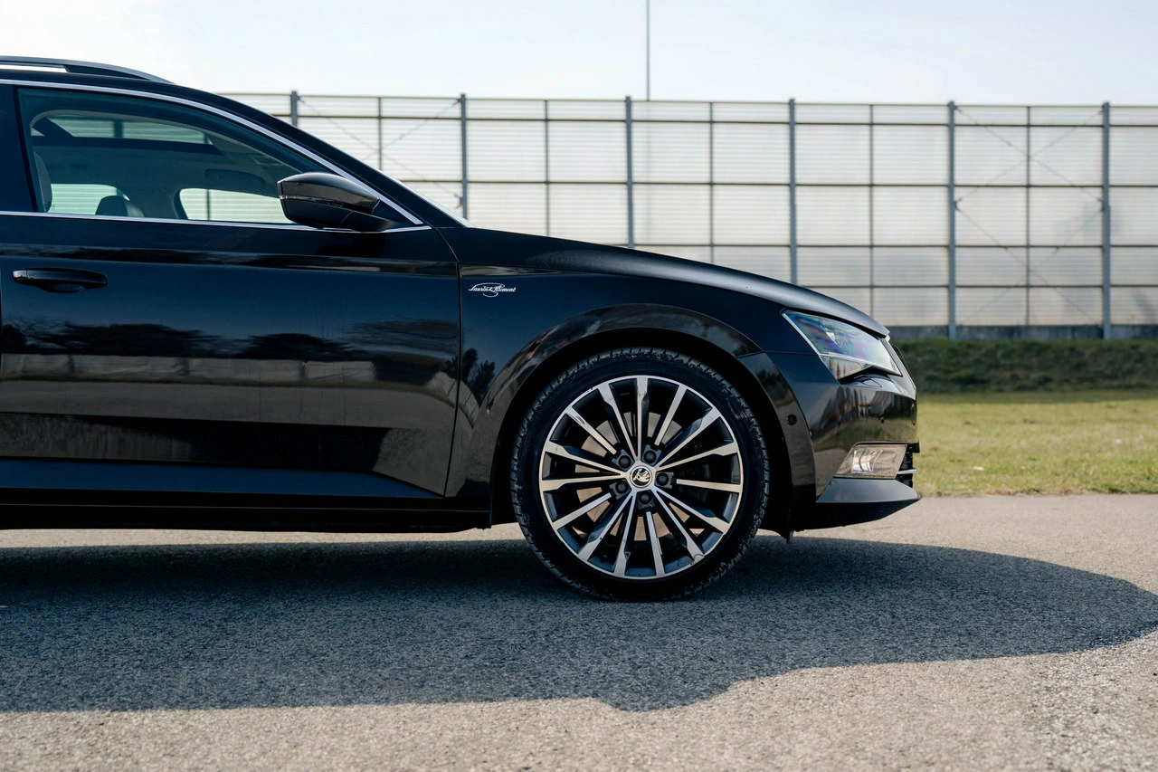 Skoda Superb - Zdjęcie 11