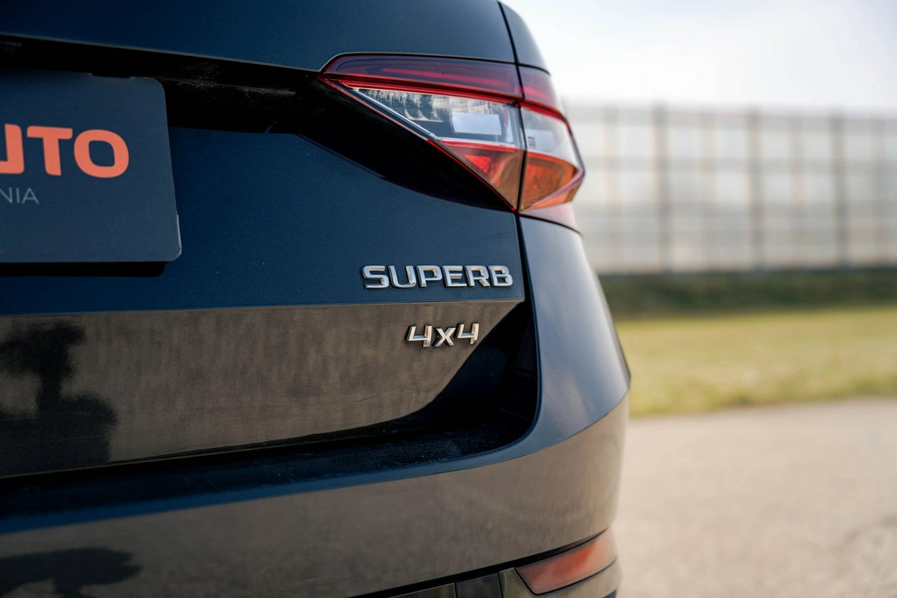 Skoda Superb - Zdjęcie 14