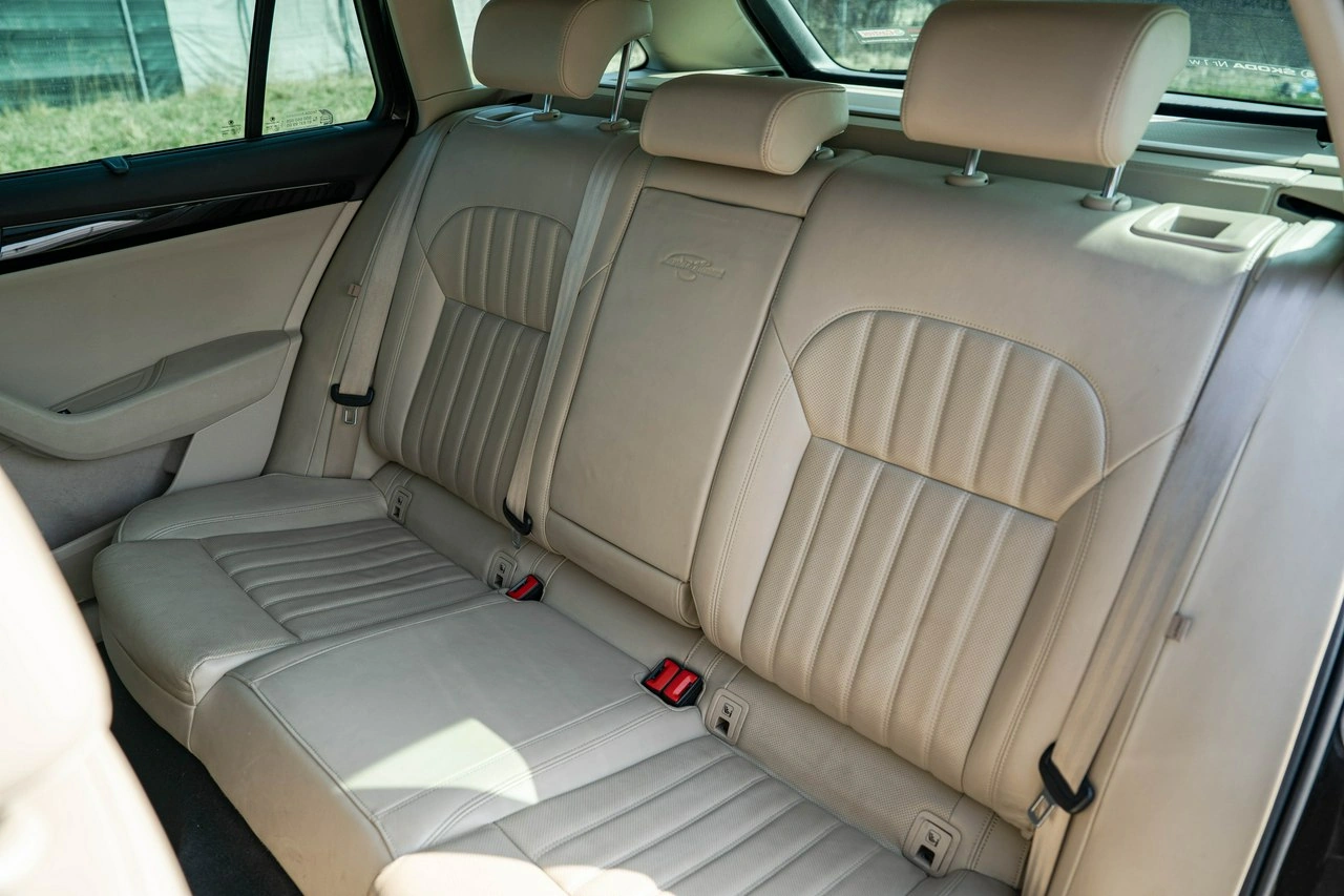 Skoda Superb - Zdjęcie 21