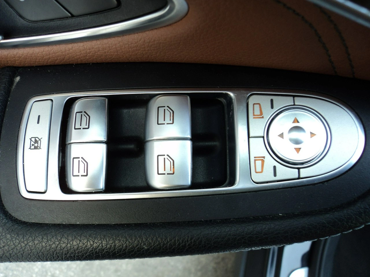 Mercedes GLC 250 - Zdjęcie 9