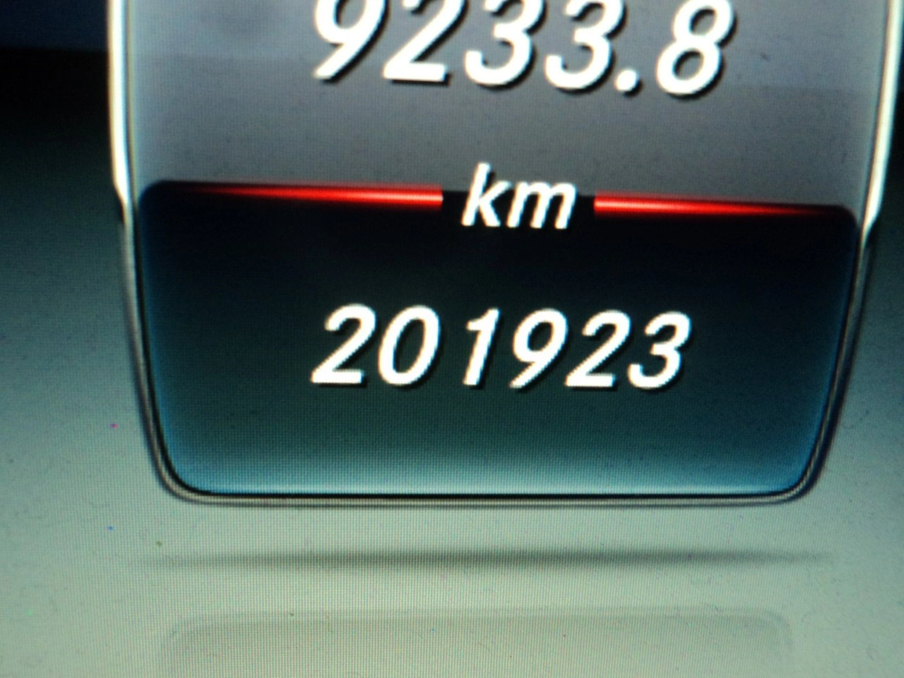 Mercedes GLC 250 - Zdjęcie 17