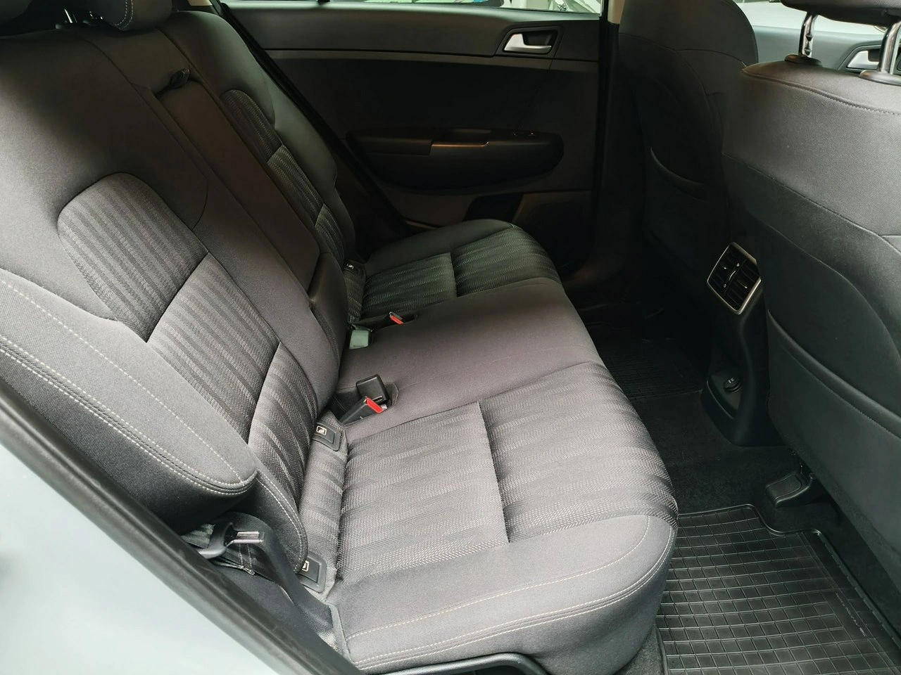 Kia Sportage - Zdjęcie 14