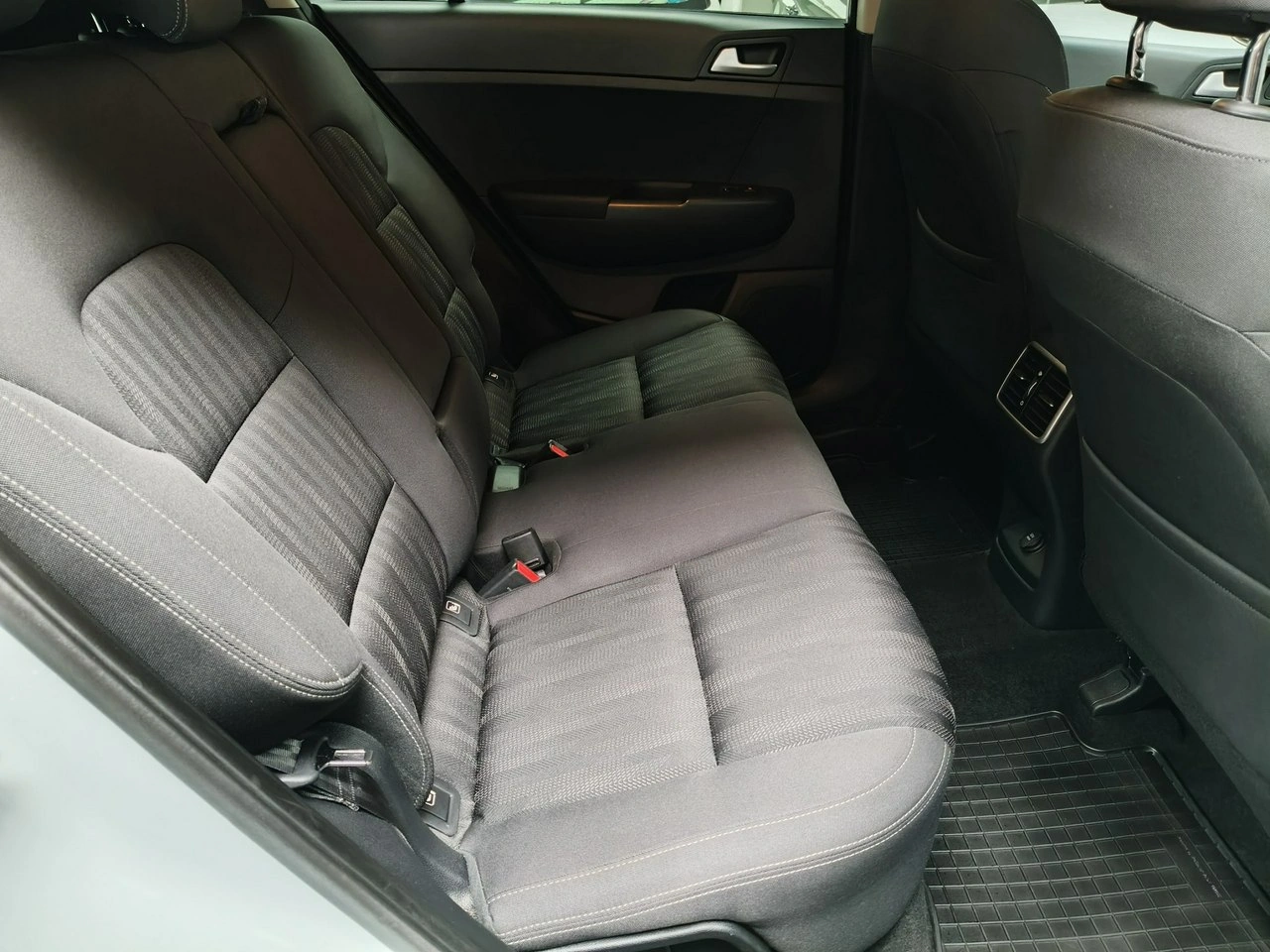 Kia Sportage - Zdjęcie 14