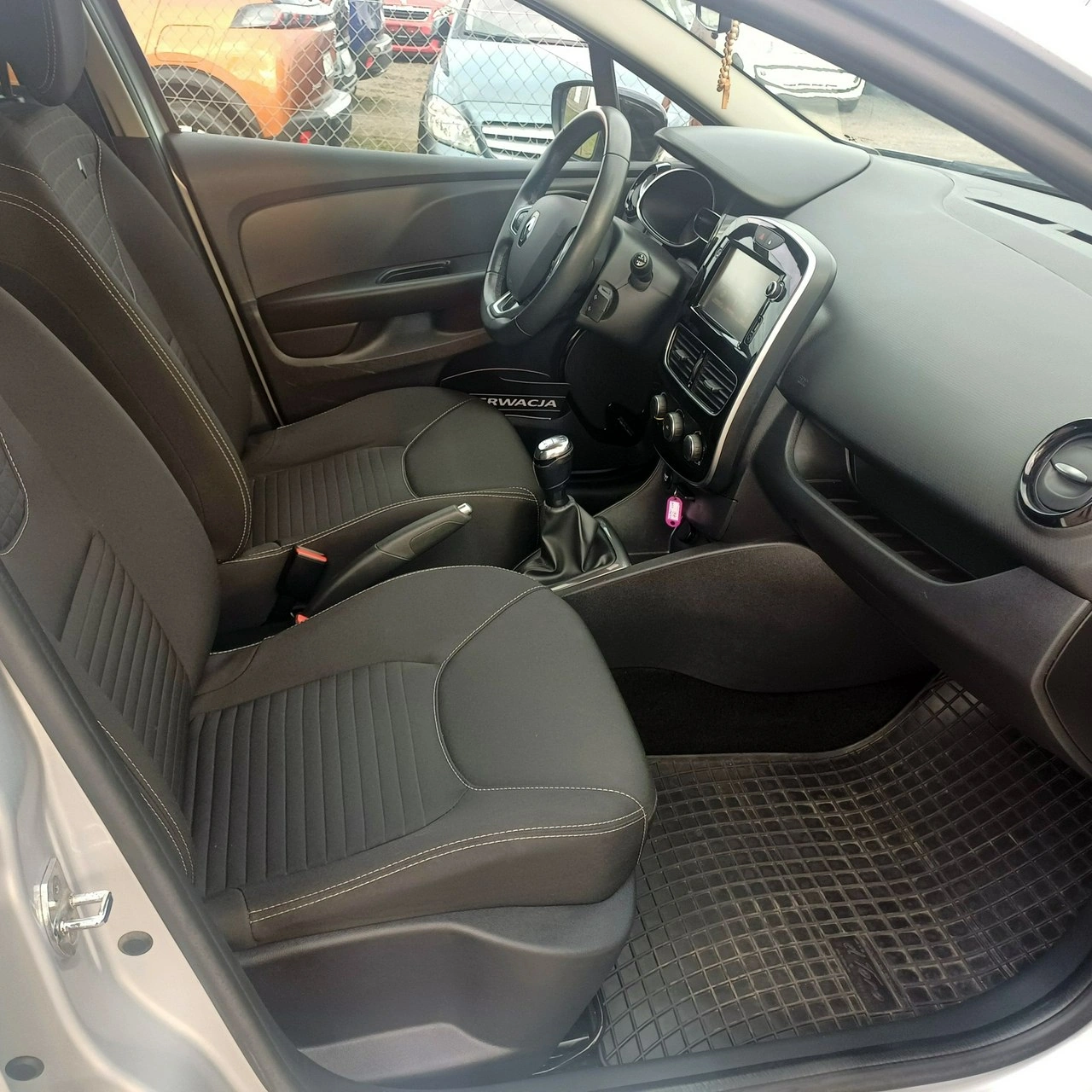 Renault Clio - Zdjęcie 9