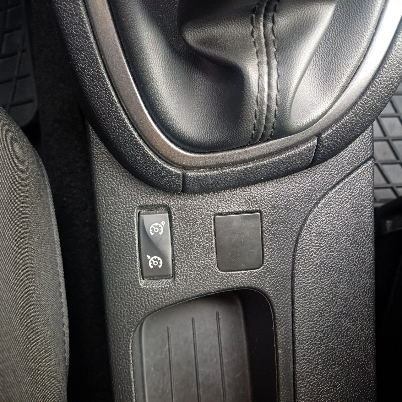 Renault Clio - Zdjęcie 17