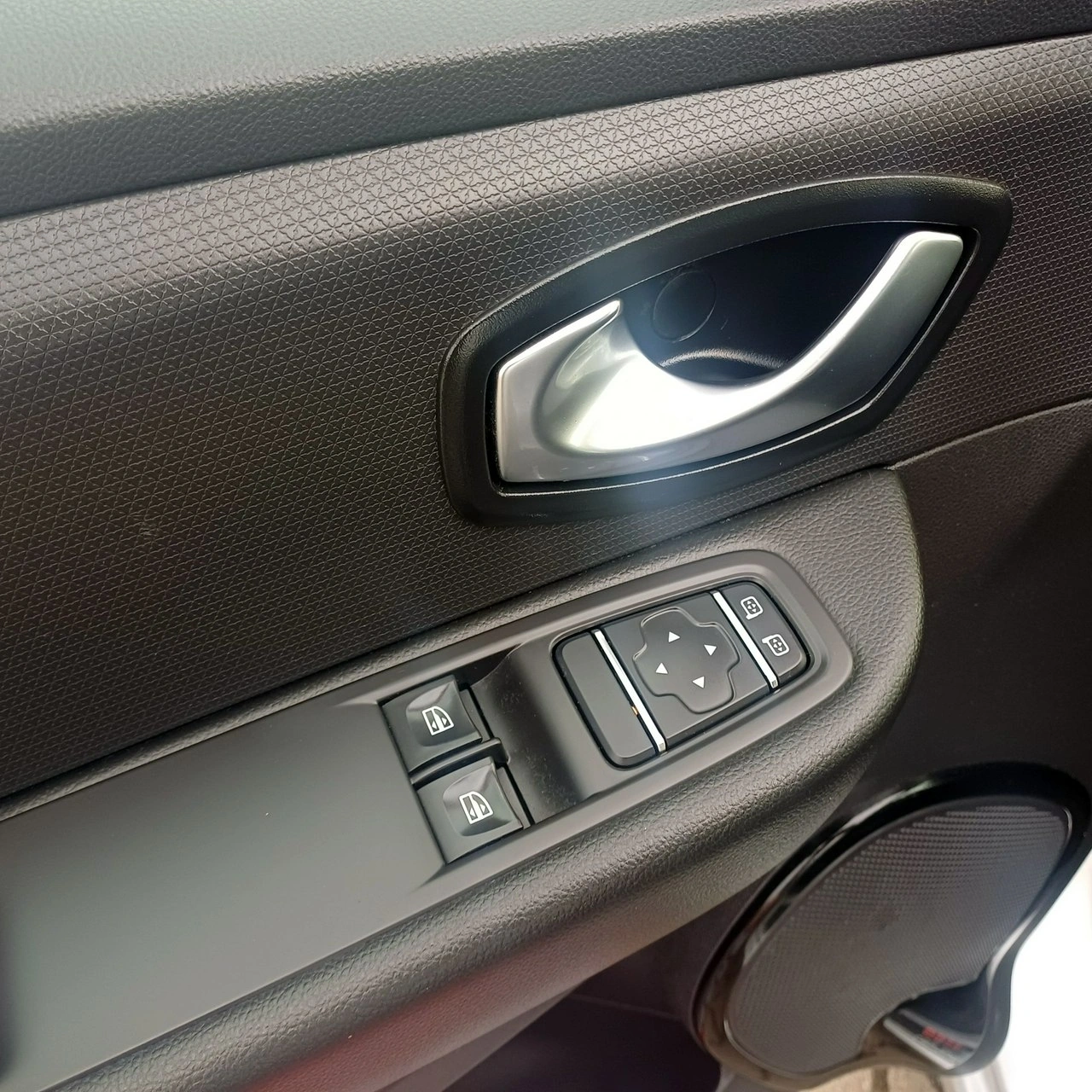 Renault Clio - Zdjęcie 20