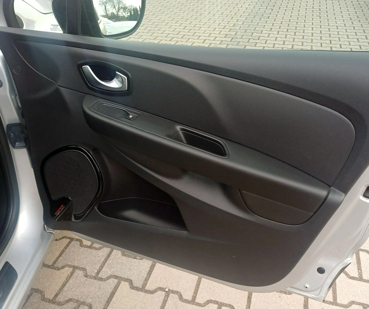 Renault Clio - Zdjęcie 21