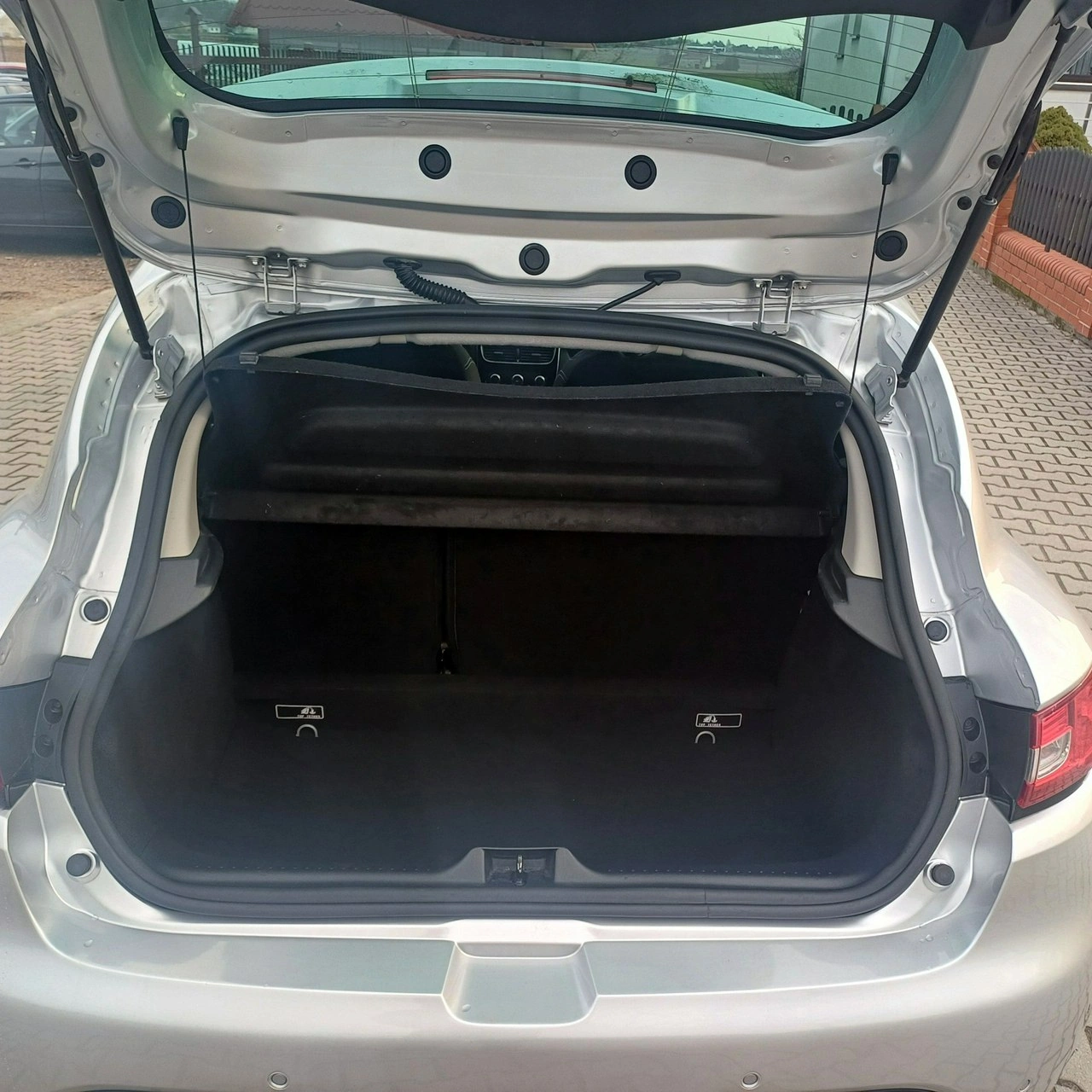 Renault Clio - Zdjęcie 25