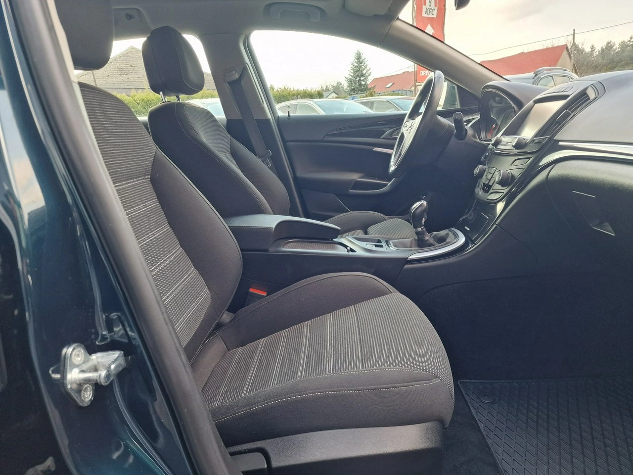 Opel Insignia - Zdjęcie 25