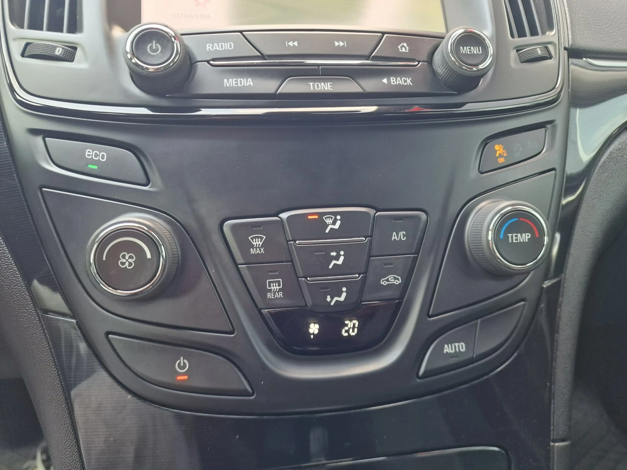 Opel Insignia - Zdjęcie 32