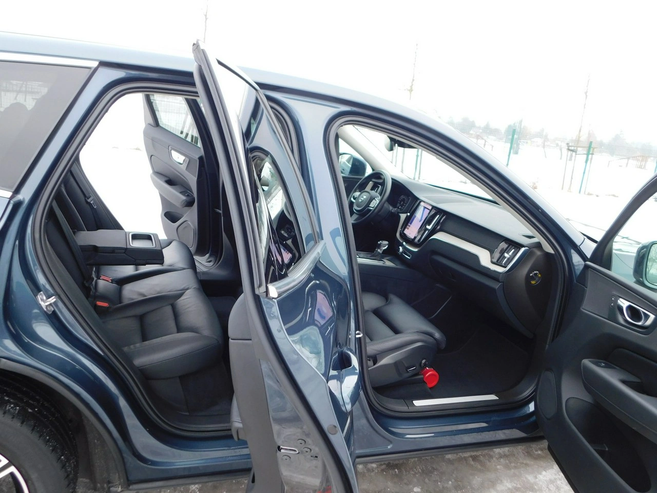 Volvo XC 60 - Zdjęcie 9