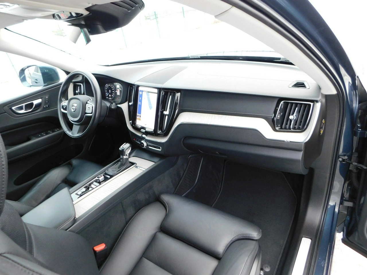 Volvo XC 60 - Zdjęcie 5