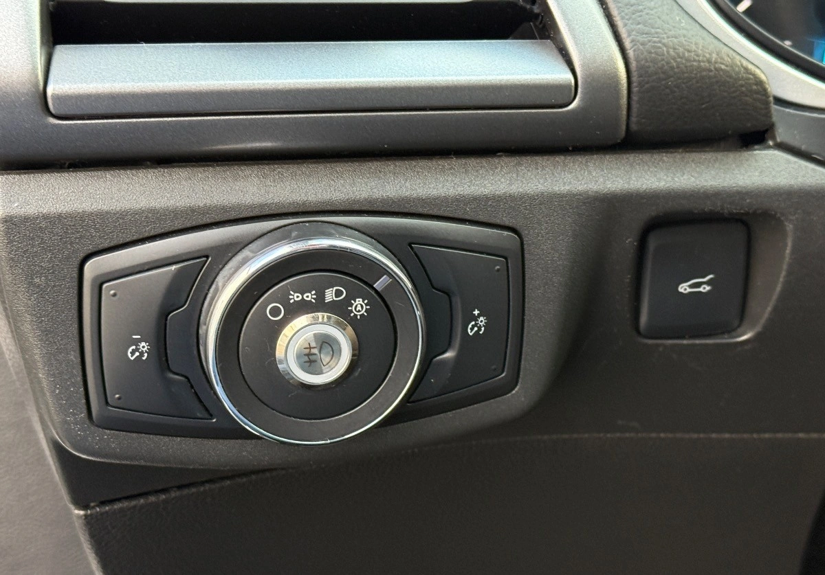 Ford Fusion - Zdjęcie 20