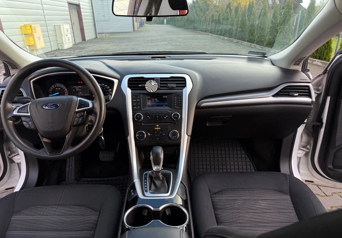 Ford Fusion - Zdjęcie 17