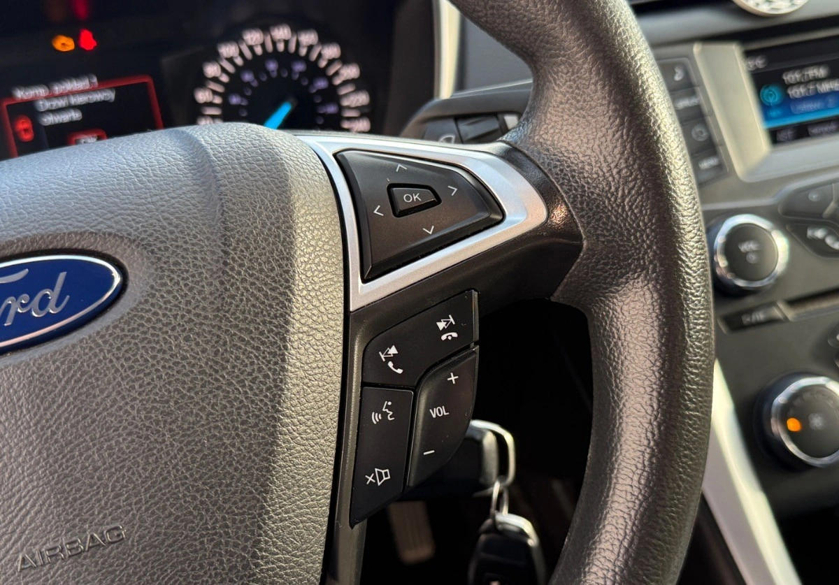 Ford Fusion - Zdjęcie 23