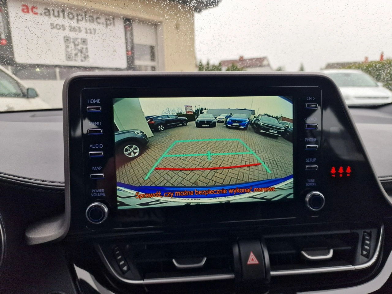 Toyota C-HR - Zdjęcie 25