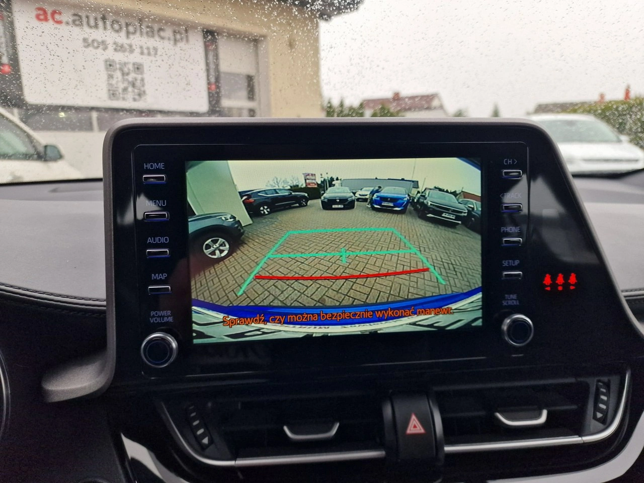 Toyota C-HR - Zdjęcie 24