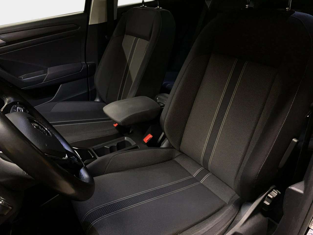 Volkswagen T-Roc - Zdjęcie 13