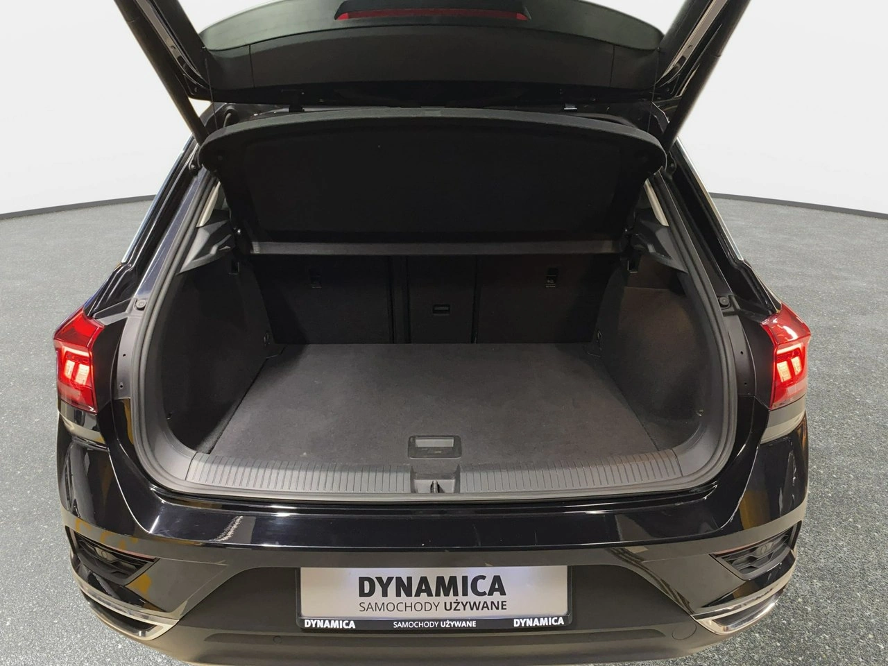 Volkswagen T-Roc - Zdjęcie 16