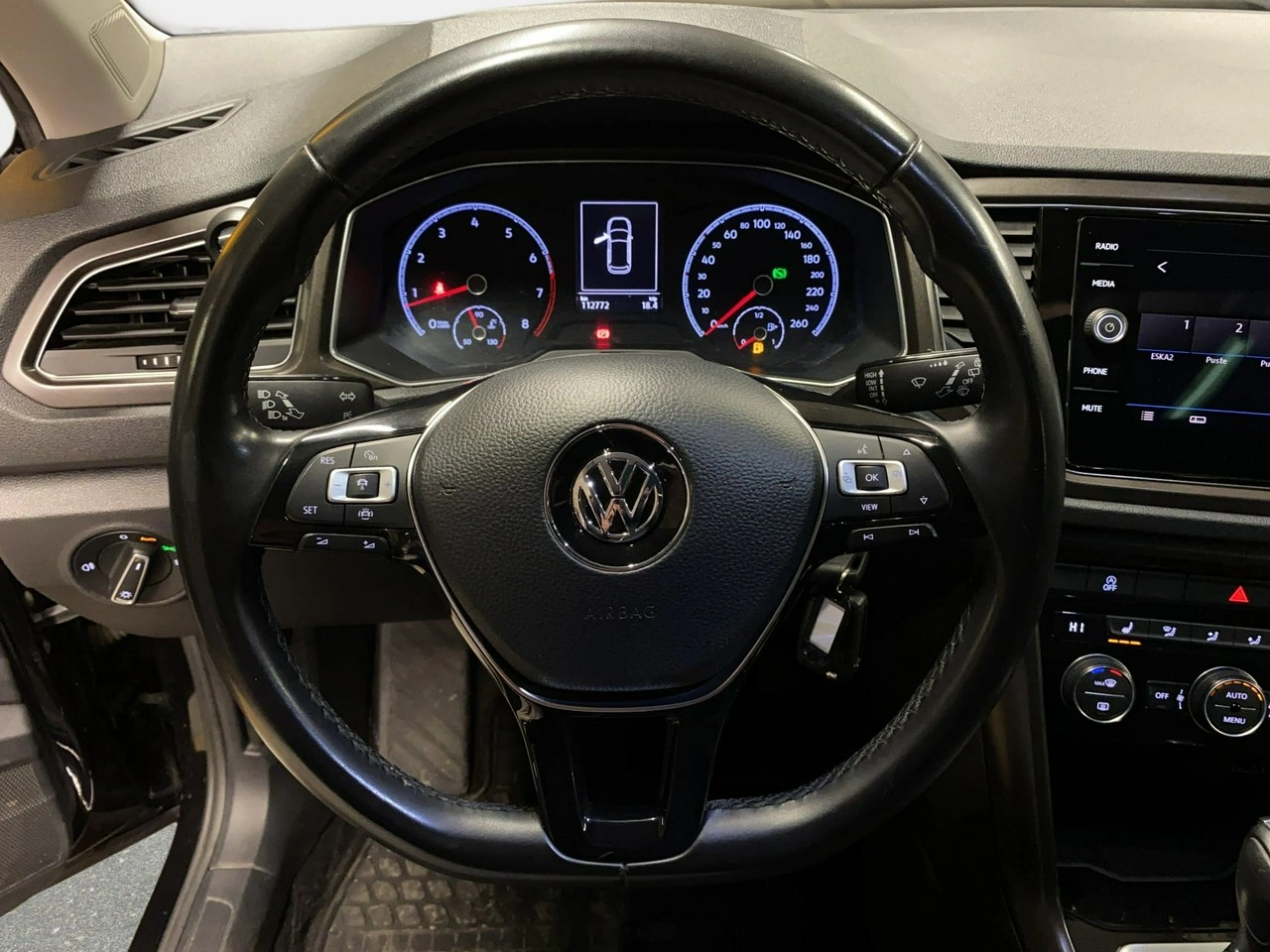 Volkswagen T-Roc - Zdjęcie 20