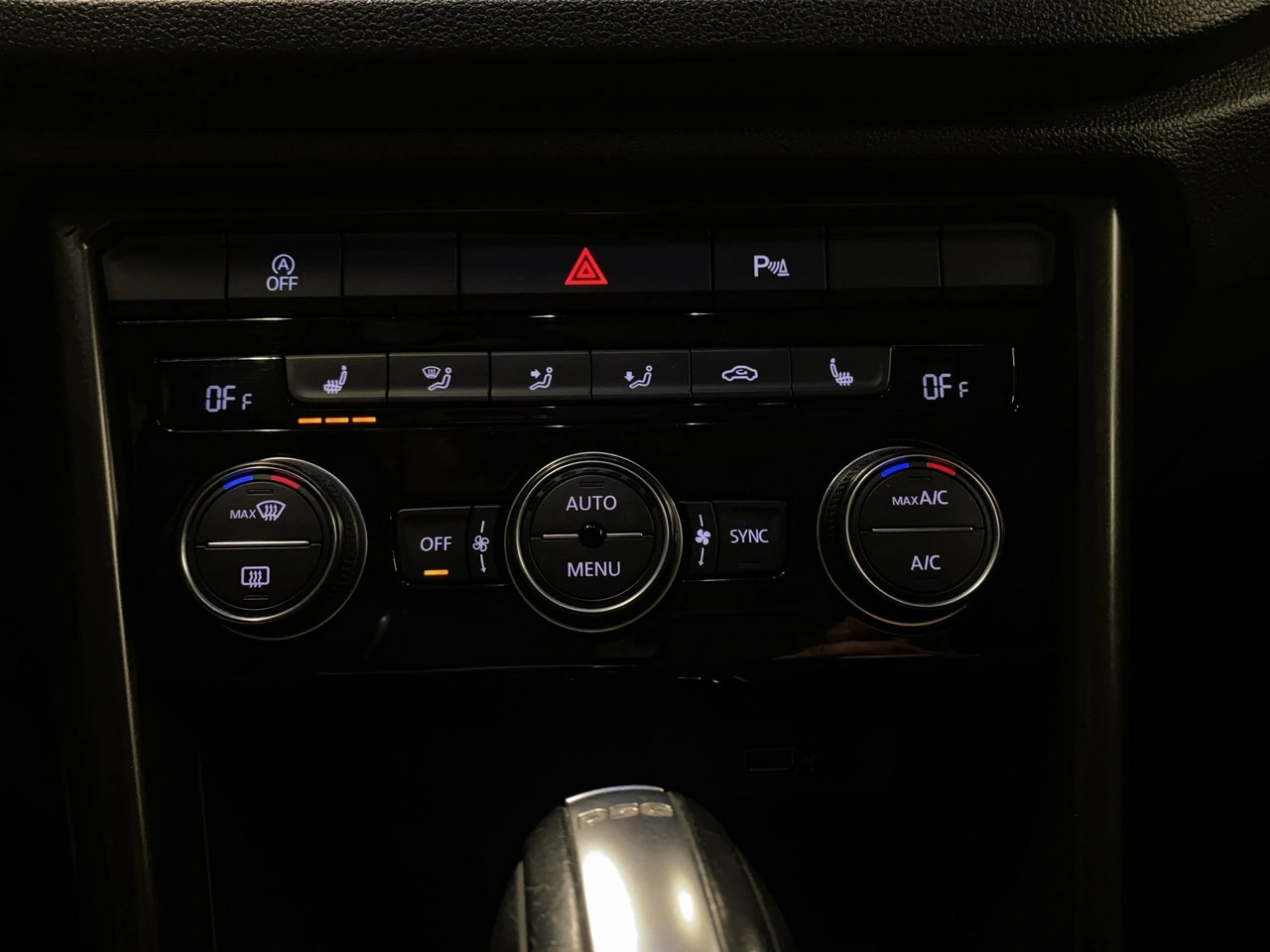 Volkswagen T-Roc - Zdjęcie 33