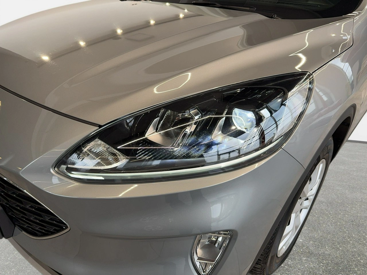 Ford Kuga - Zdjęcie 8