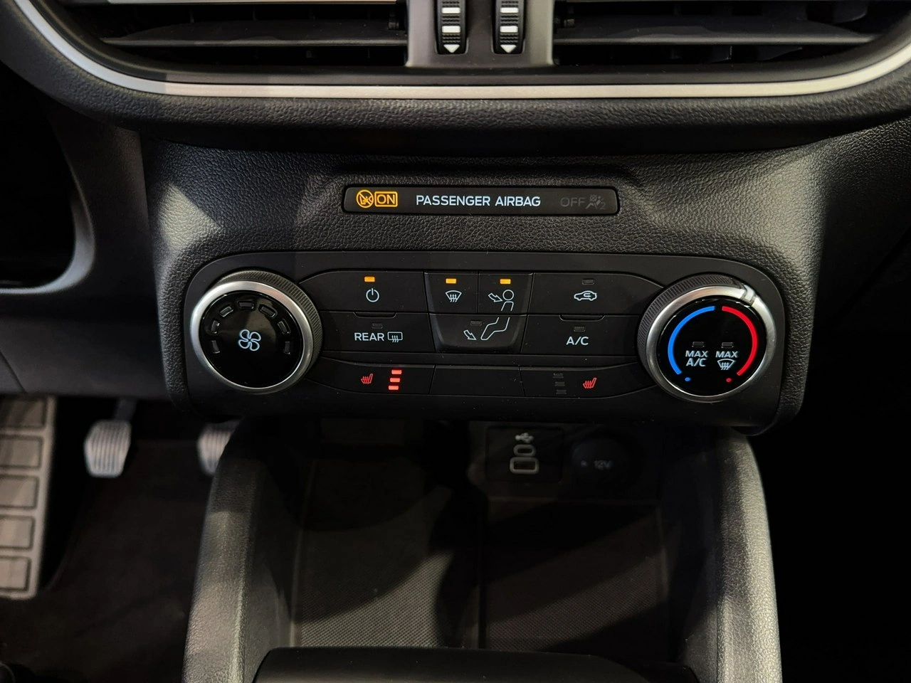 Ford Kuga - Zdjęcie 23