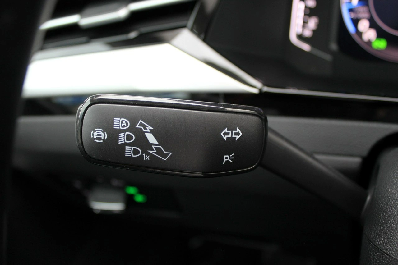 Volkswagen Arteon - Zdjęcie 22