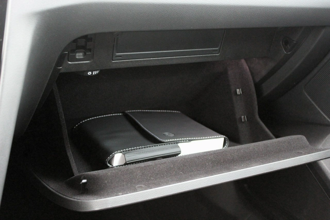 Volkswagen Arteon - Zdjęcie 33