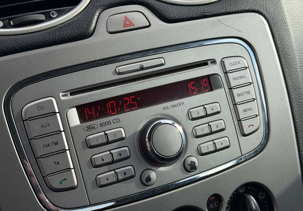 Ford Focus - Zdjęcie 21