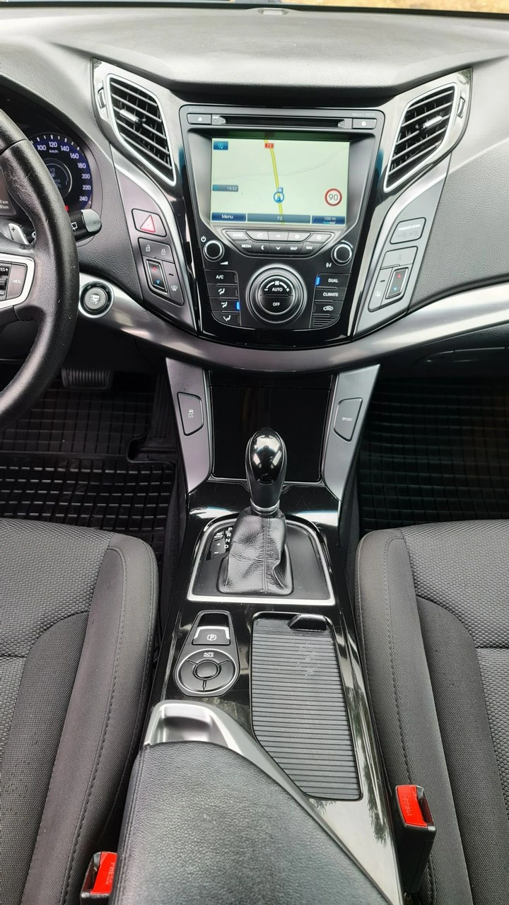Hyundai i40 - Zdjęcie 19