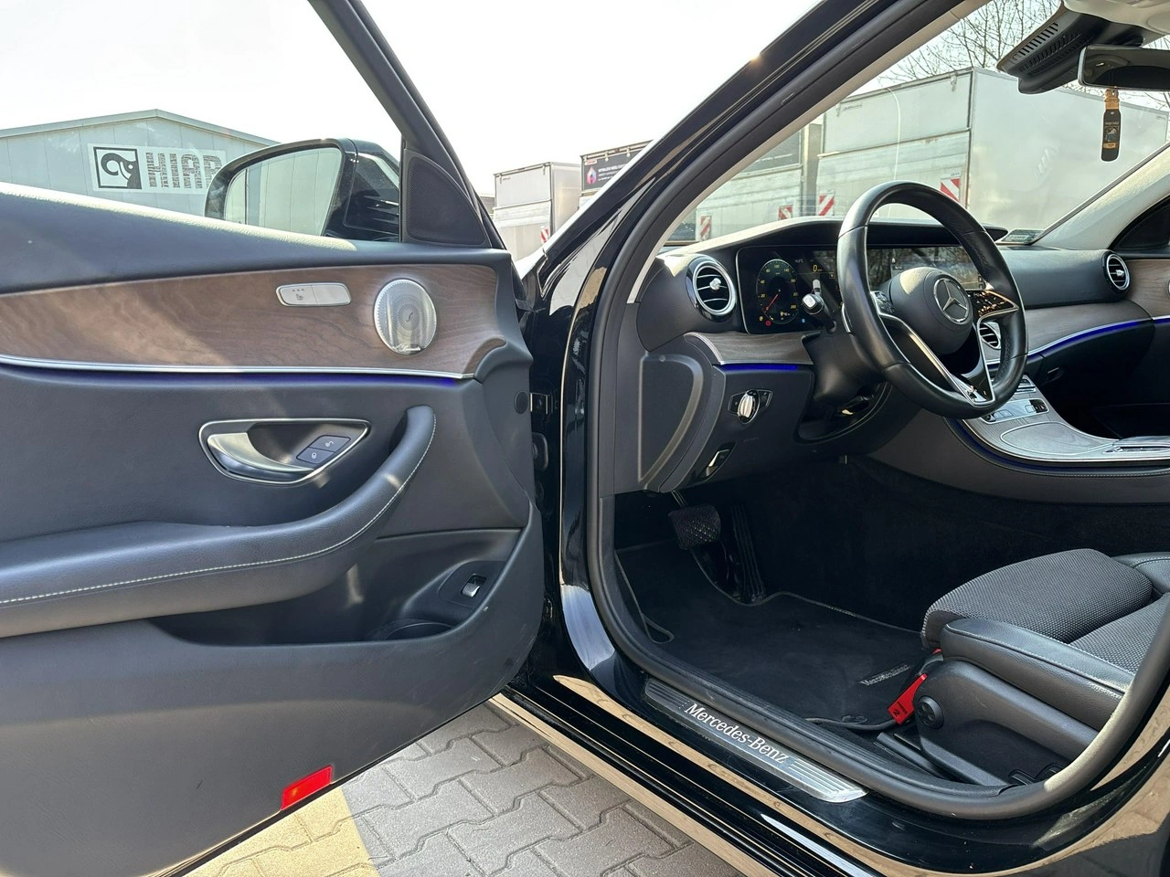 Mercedes E 220 - Zdjęcie 9