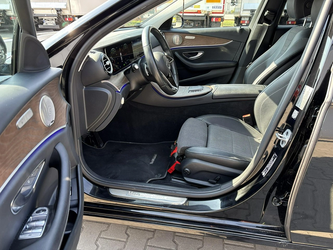 Mercedes E 220 - Zdjęcie 10