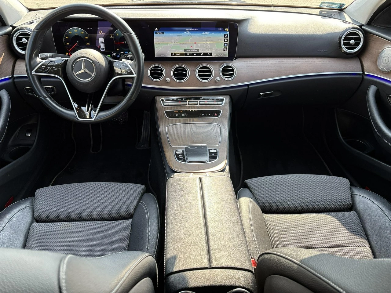 Mercedes E 220 - Zdjęcie 13