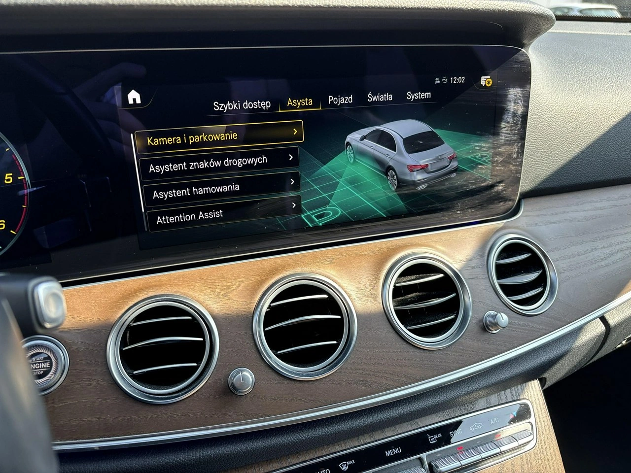 Mercedes E 220 - Zdjęcie 22