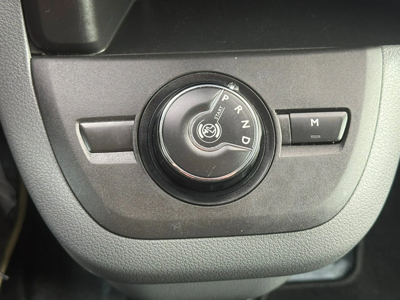 Peugeot Expert - Zdjęcie 19