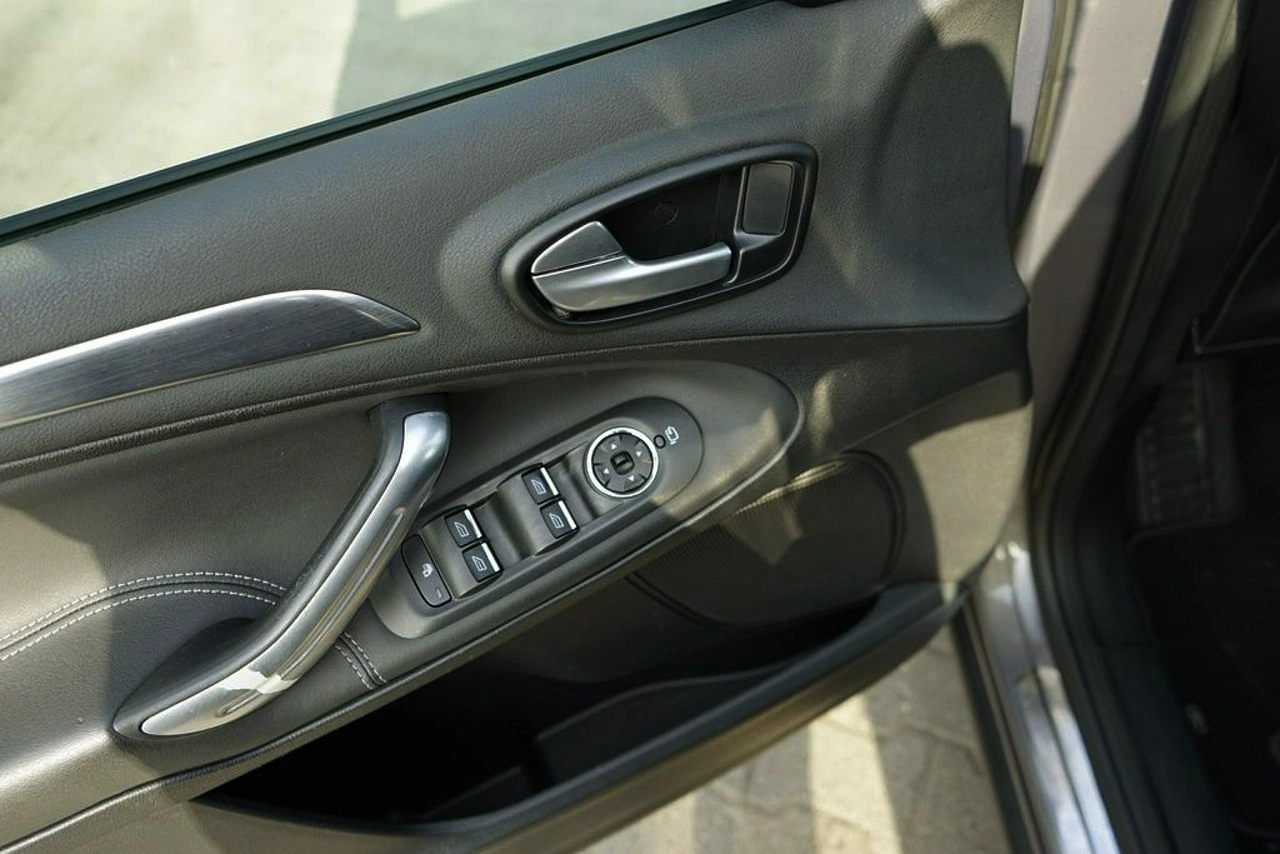 Ford S-Max - Zdjęcie 15