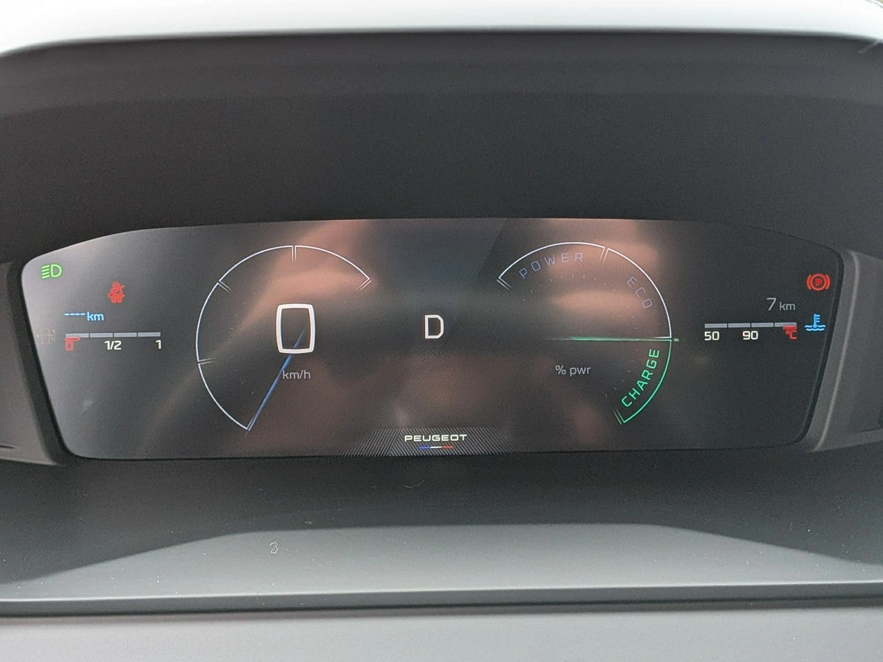 Peugeot 208 - Zdjęcie 18