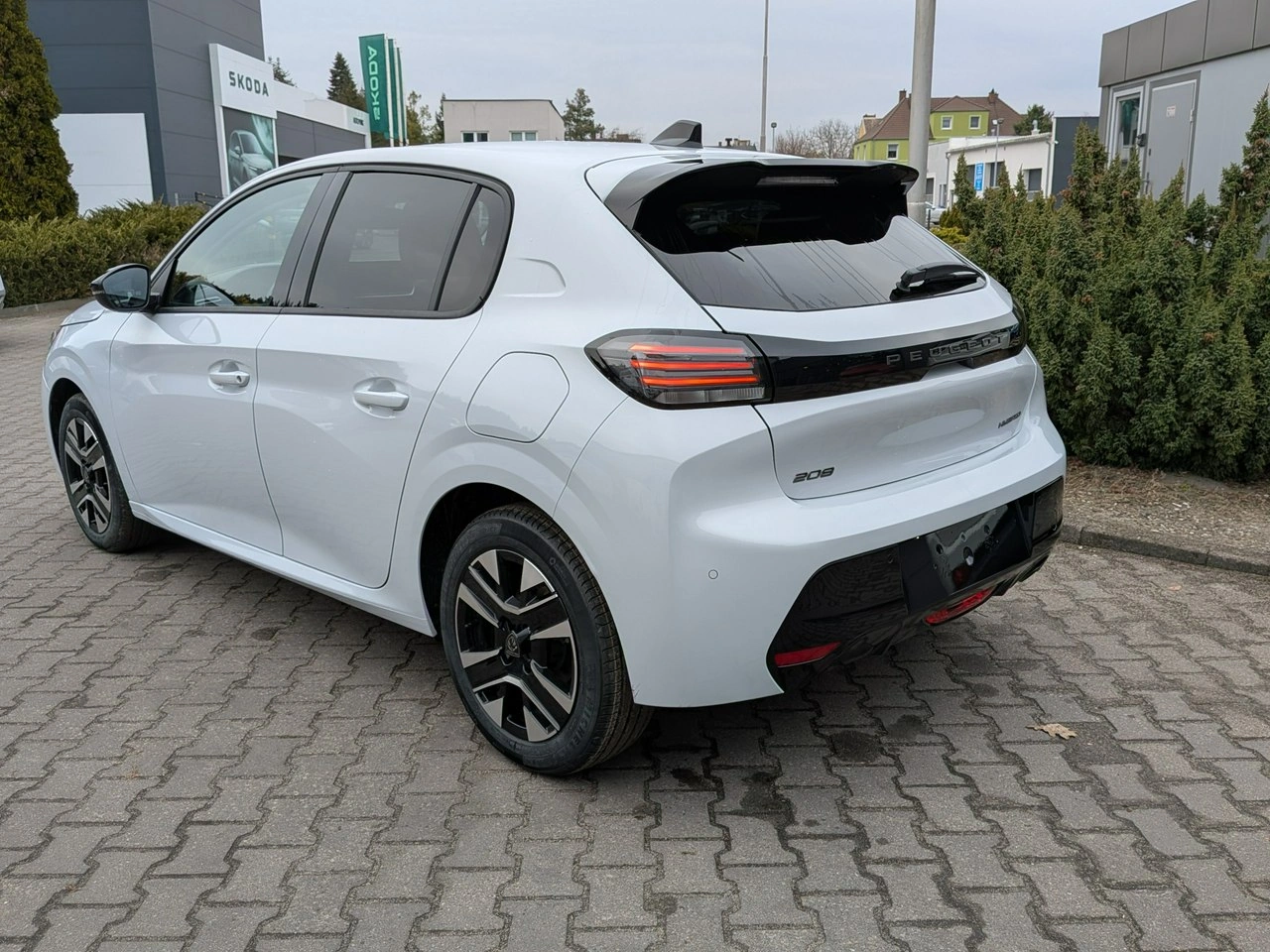 Peugeot 208 - Zdjęcie 2