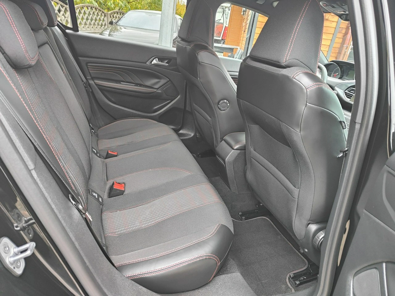 Peugeot 308 - Zdjęcie 24