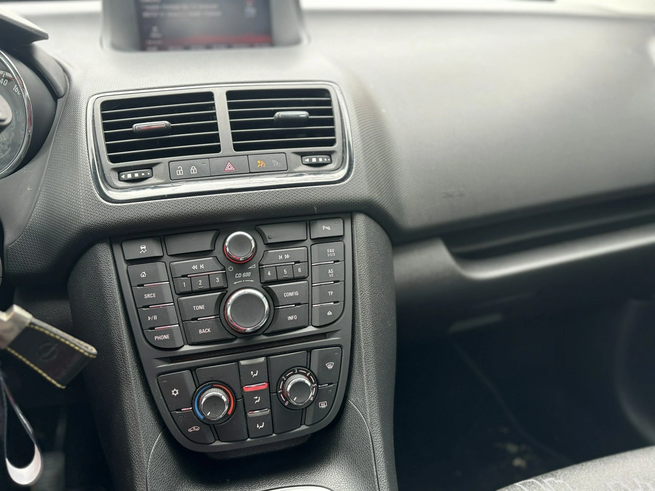 Opel Meriva - Zdjęcie 10