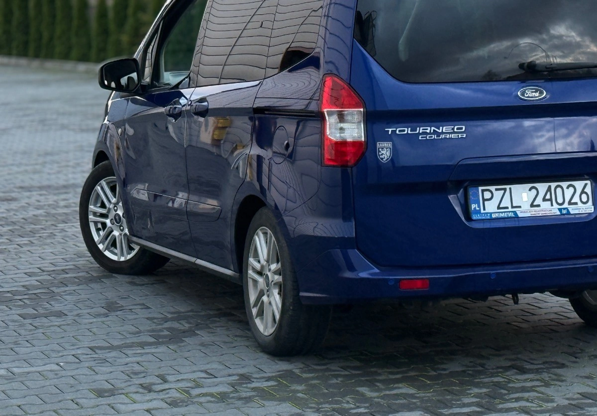 Ford Tourneo Courier - Zdjęcie 9