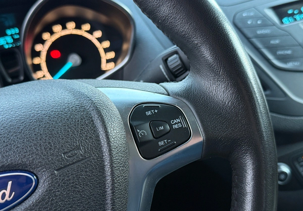 Ford Tourneo Courier - Zdjęcie 23